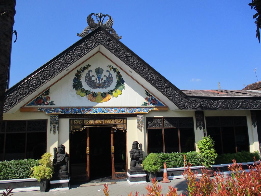 Istana Batik Ratna Hotell Yogyakarta Exteriör bild