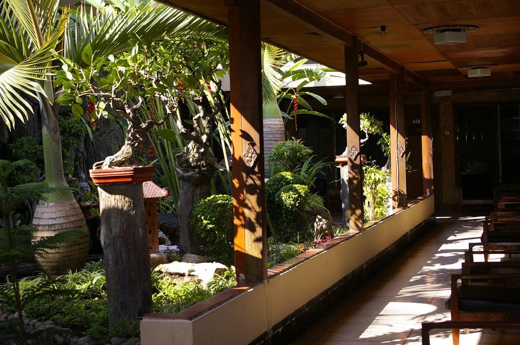 Istana Batik Ratna Hotell Yogyakarta Exteriör bild