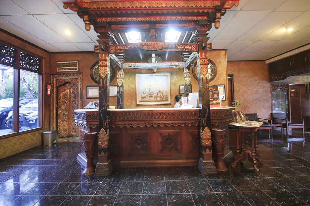Istana Batik Ratna Hotell Yogyakarta Exteriör bild