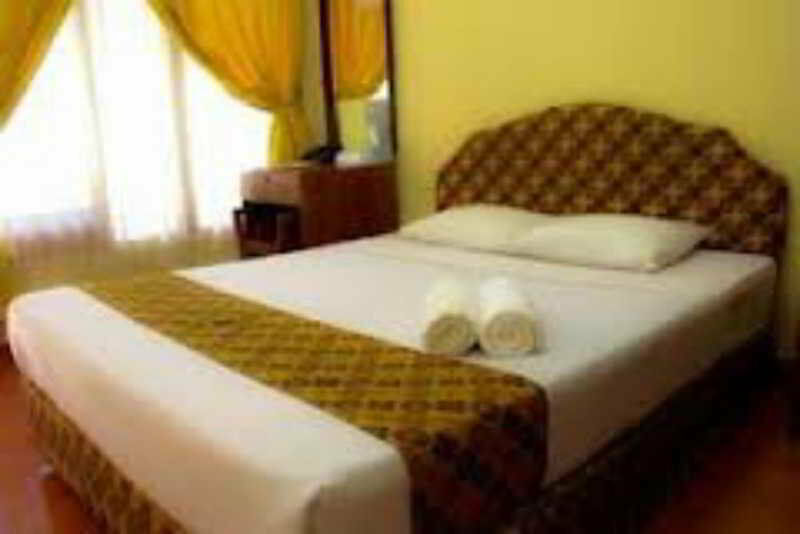 Istana Batik Ratna Hotell Yogyakarta Exteriör bild